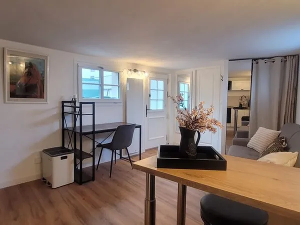Studio 1 pièce 19 m² 