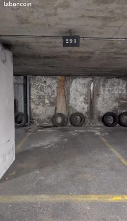Parking - Garage Location Dijon   90€