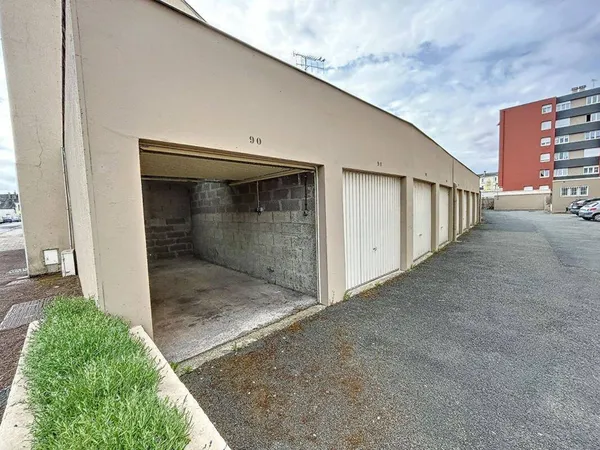 Parking - Garage Location La Ferté-Bernard   90€