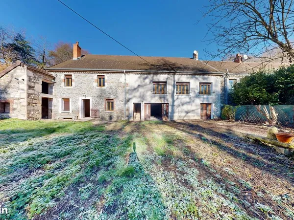 Propriété 8 pièces 174 m² 