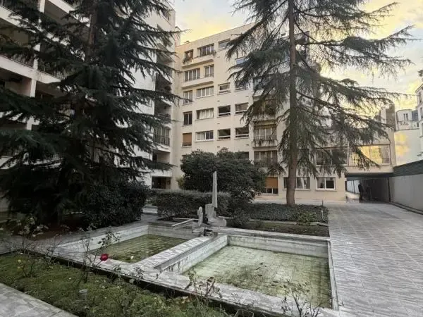 VENTE - LOCAL COMMERCIAL - PÉREIRE 