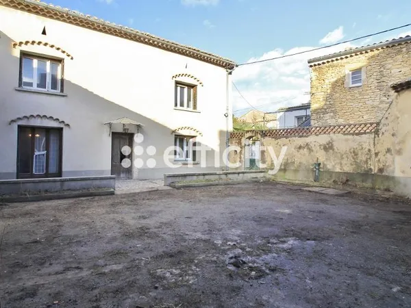 Maison 4 pièces 320 m² 
