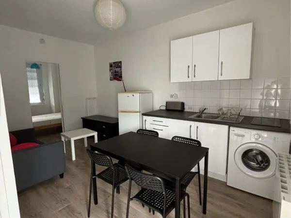 Loue appartement à la Jonelière 