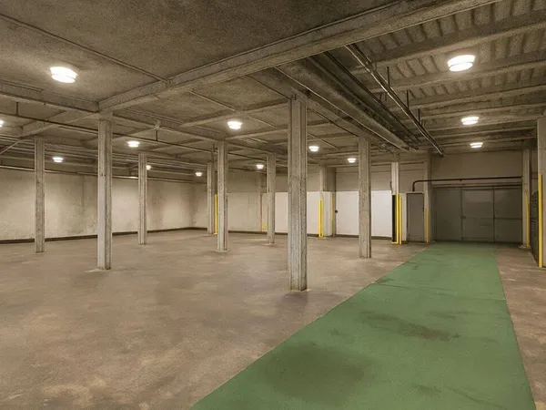 Local commercial 