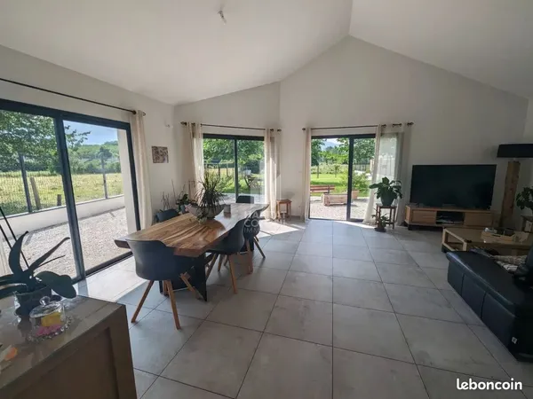Villa 5 pièces 138 m² 