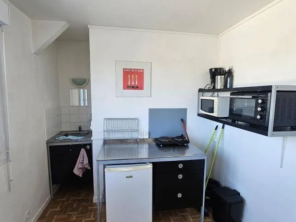 Studio 1 pièce 16 m² 