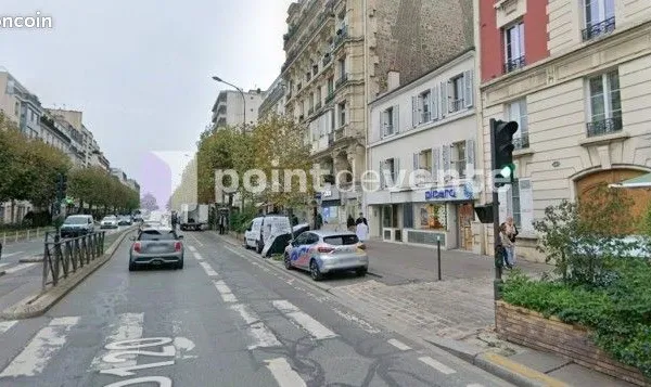 Epicerie/Primeur 27 m² 