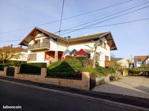 Maison 9 pièces 255 m² 