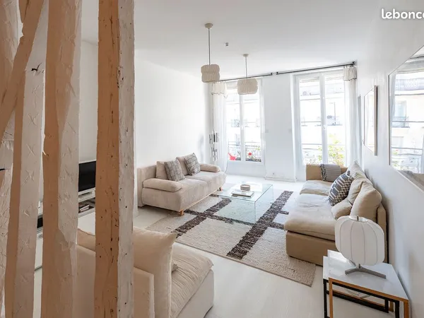 Paris 2. Duplex 107 m² 