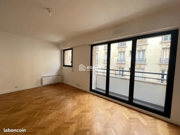 Studio 1 pièce 31 m² 