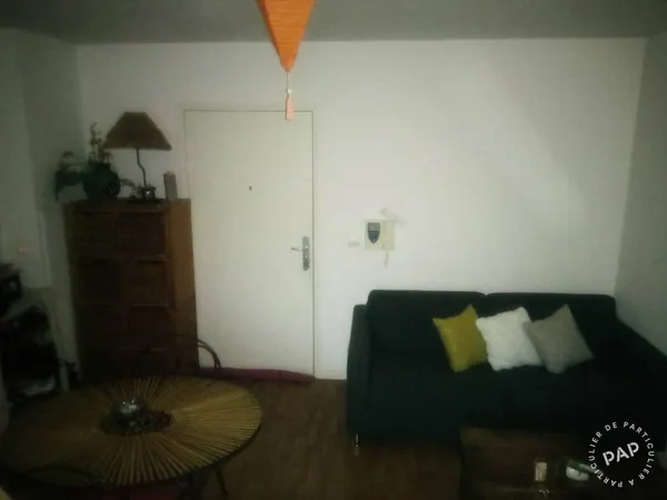 Studio 1 pièce 27 m² 