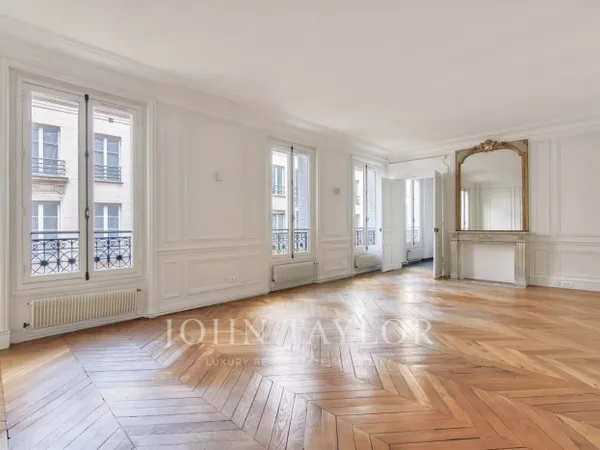 Bel appartement Palais Royal Paris 1er 