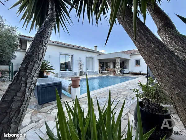 Villa 5 pièces 163 m² 