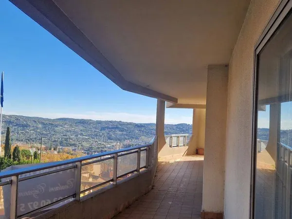 Appartement 5 pièces 96 m² 