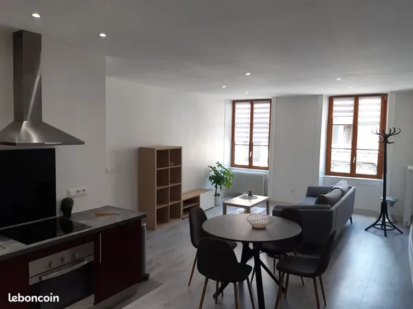 T3 Rénové Meublé 65m2 avec Garage 