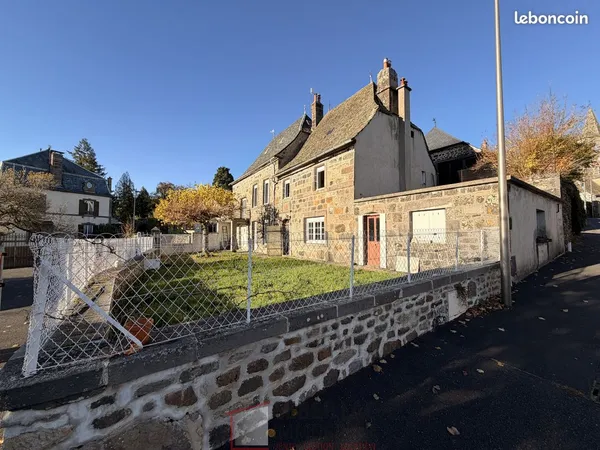Maison 9 pièces 130 m² 