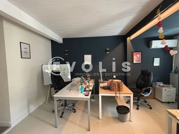 Bureaux - A LOUER - 194 m² non divisibles 