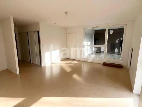 Loft 2 pièces 47 m² 