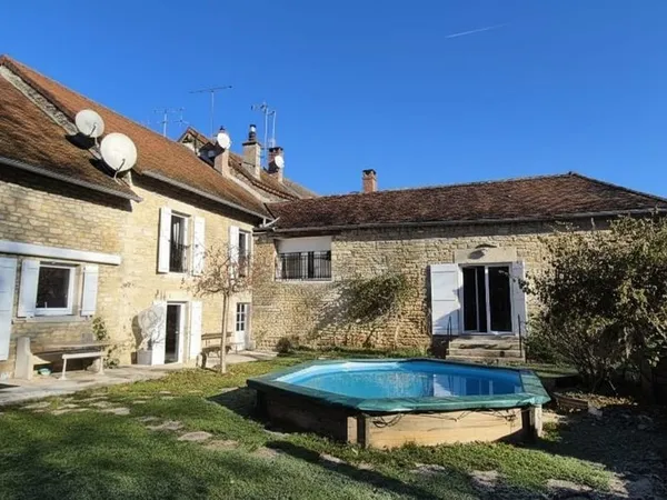 Maison 17 pièces 400 m² 
