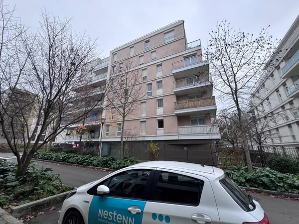 MASSY ATLANTIS - Studio à louer non meublé 732€ 