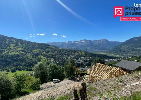 Terrain 850 m² 