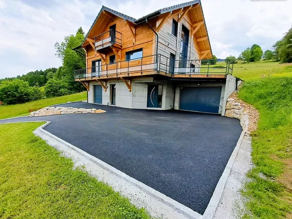 Chalet neuf à vendre sur les hauteurs de la Roche-sur-Foron 
