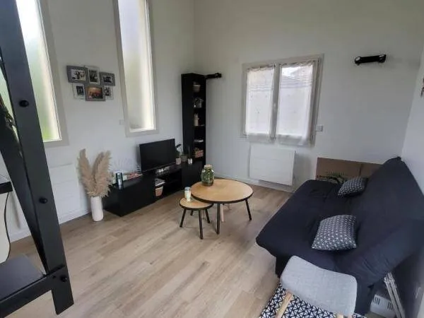 Studio 1 pièce 30 m² 