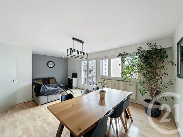 Appartement 4 pièces 75 m² 