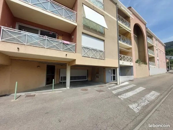 Box de stockage 18 m² 