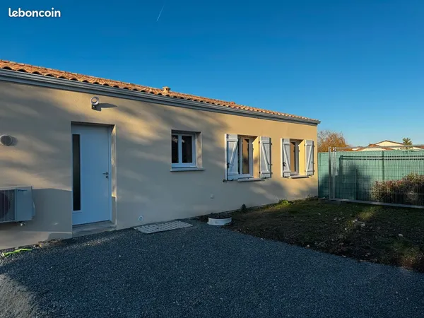 Location Maison Neuve 3CH avec jardin 