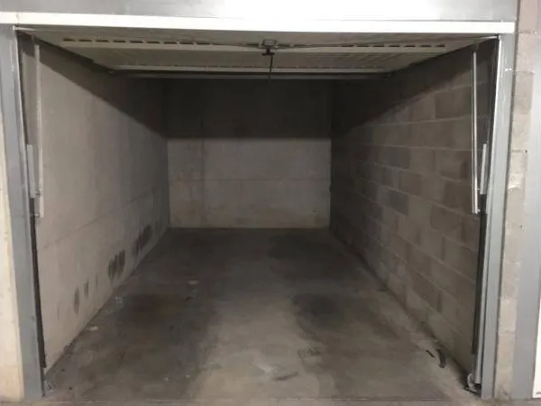 Parking 13 m² 