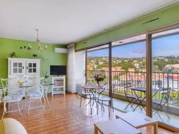 CASSIS-CENTRE-APPARTEMENT T2-IDEAL PIED A TERRE 