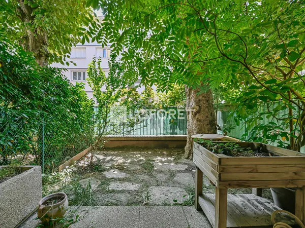 Studio 1 pièce 26 m² 