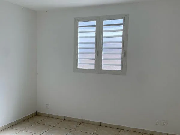 Maison à louer sur la commune de saint François 