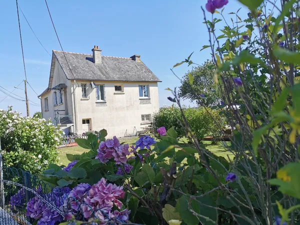 Secteur BROONS, agréable et lumineuse maison de bourg de 120m² sur un terrain de 919m² 
