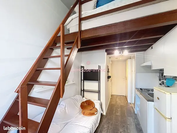 Studio 1 pièce 15 m² 