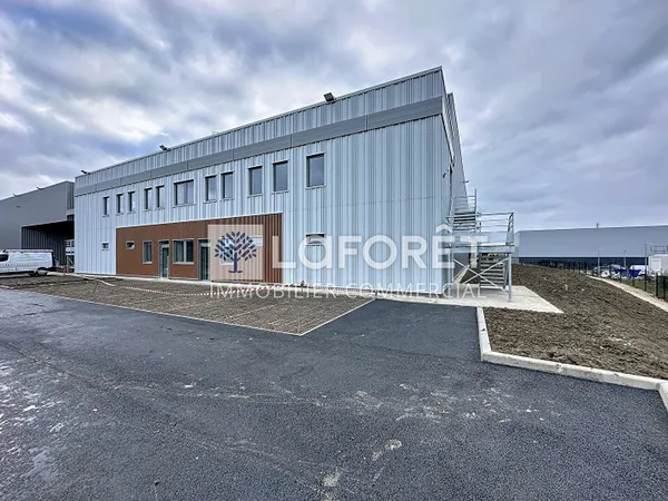 Local commercial 1550 m² 