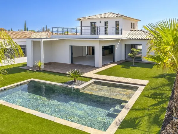 Villa 6 pièces 179 m² 