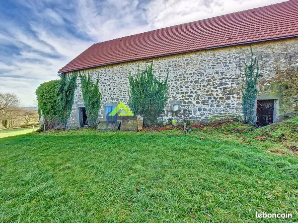 Grange 2 pièces 200 m² 