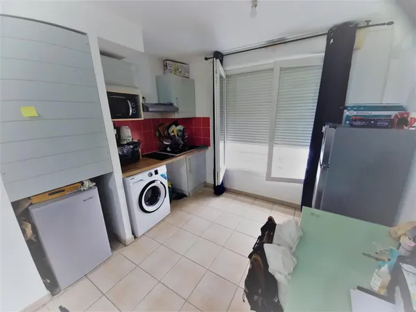 Studio 1 pièce 26 m² 