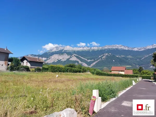 Terrain 502 m² Tencin 