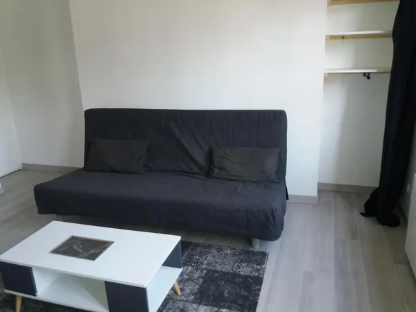STUDIO MEUBLÉ 