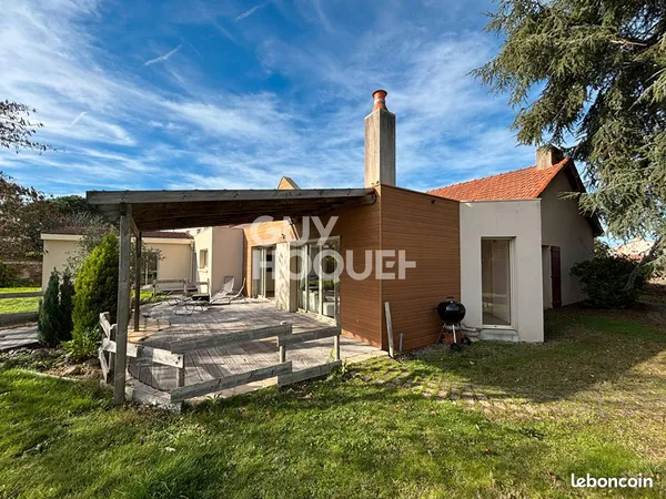 Maison 7 pièces 209 m² 