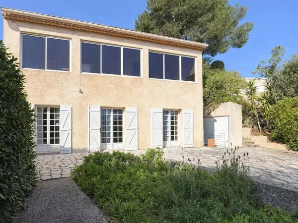 Maison 6 pièces 163 m² 