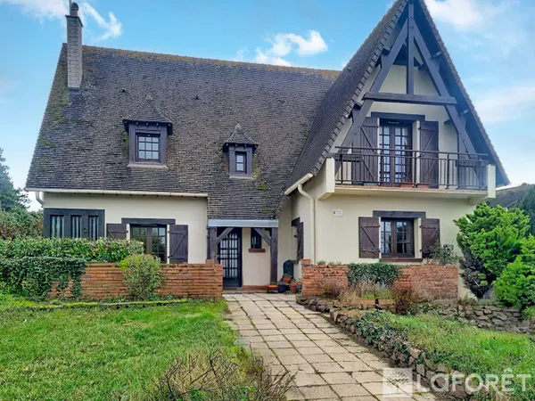 Maison 8 pièces 225 m² 