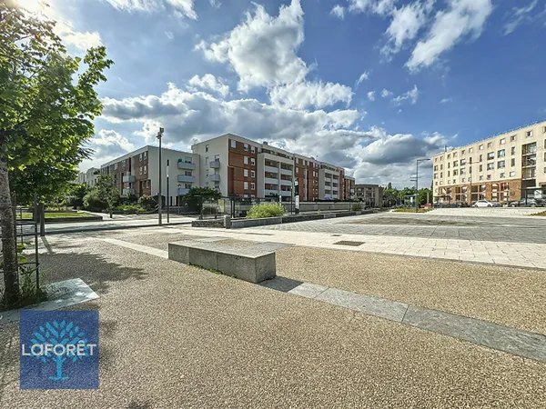 Appartement Evry-Courcouronnes 2 pièces 53.41m² + place de parking en sous-sol 