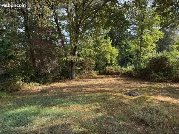 Terrain 1 950 m² Haux 