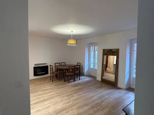 T3 meublé env. 60m² avec balcon - Centre Annecy - 200m du lac 