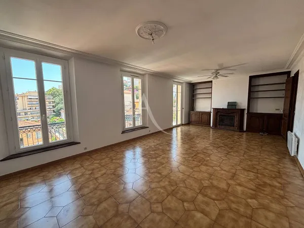 Appartement 4 pièces 103 m² 