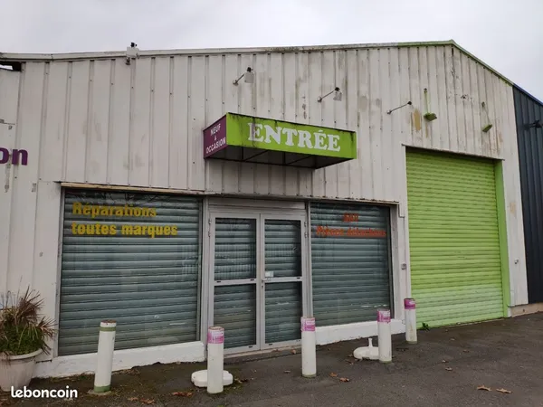Local commercial Lescar soleil 240m2 